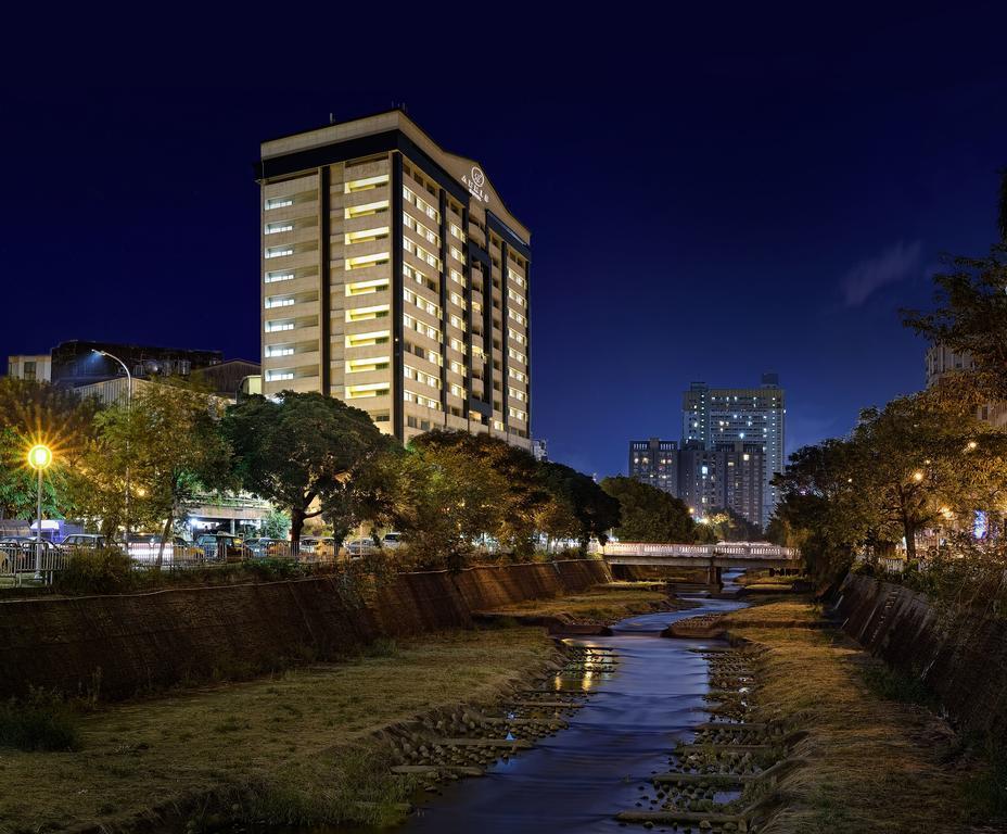 Aeris International Hotel Tajcshung Kültér fotó