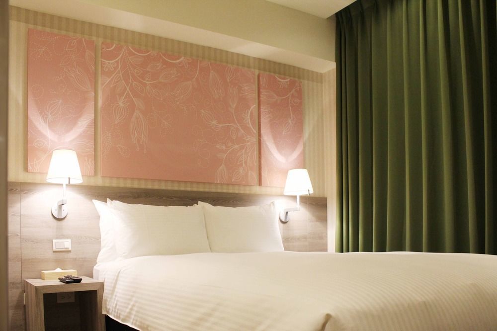 Aeris International Hotel Tajcshung Kültér fotó