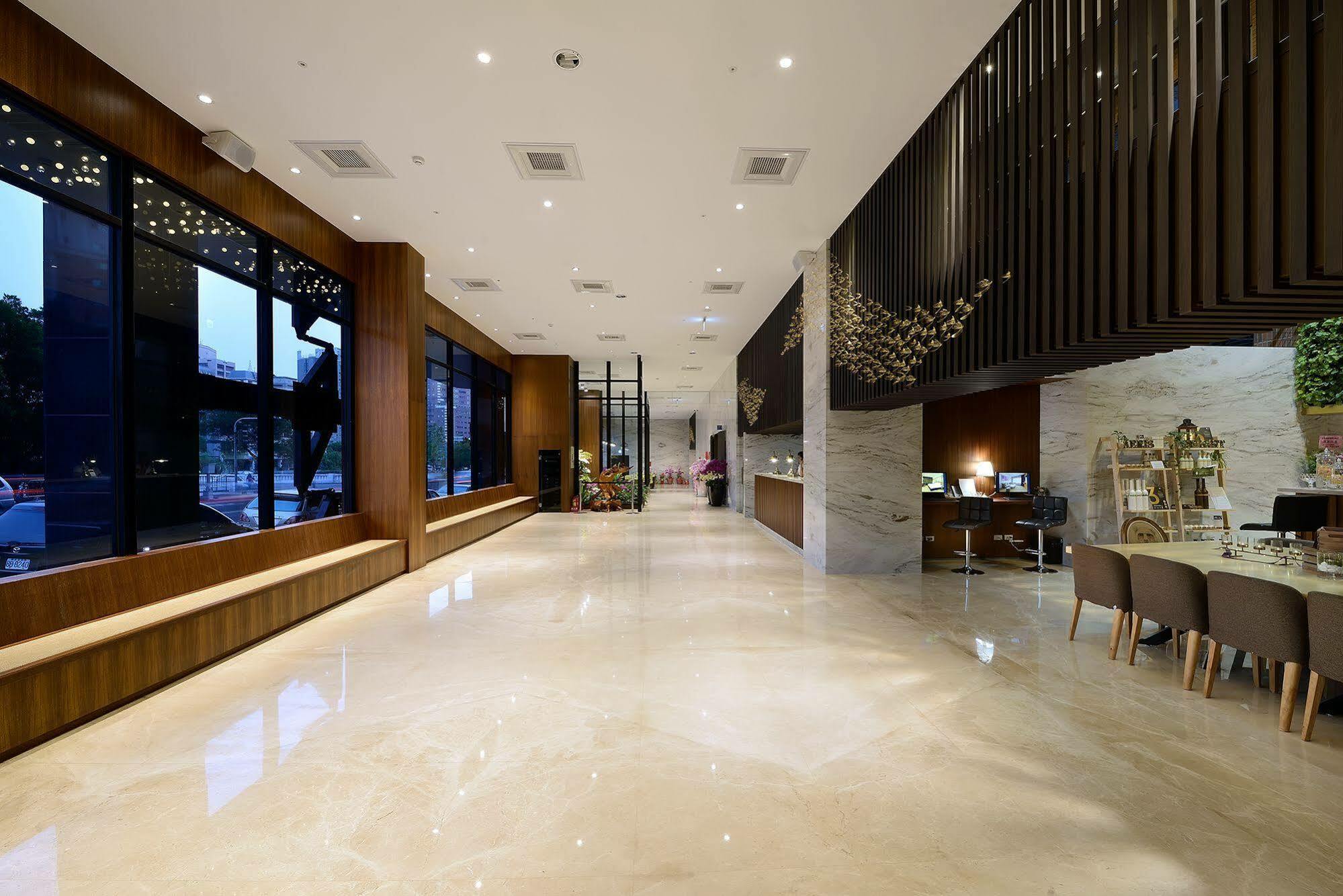 Aeris International Hotel Tajcshung Kültér fotó