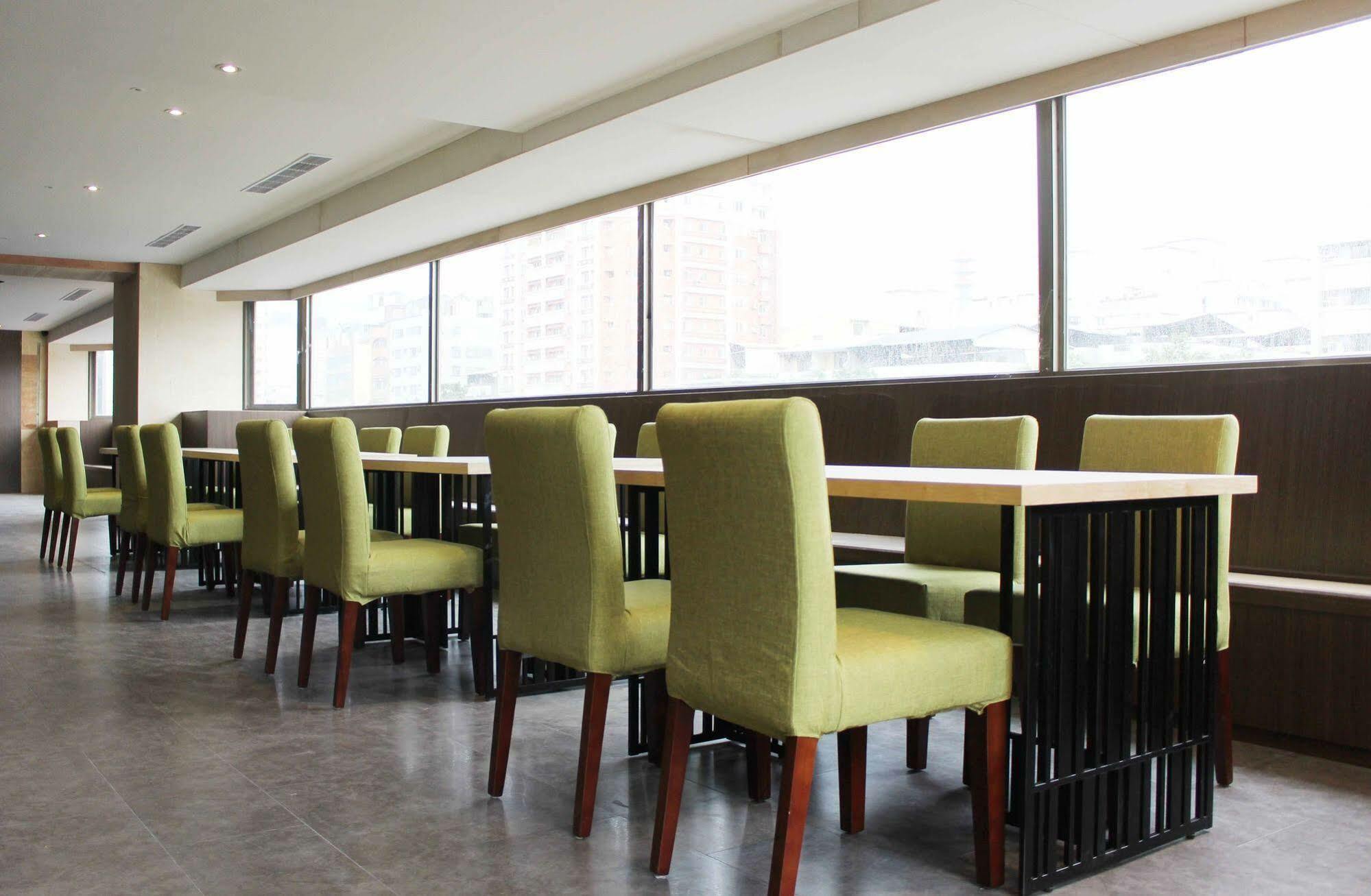 Aeris International Hotel Tajcshung Kültér fotó