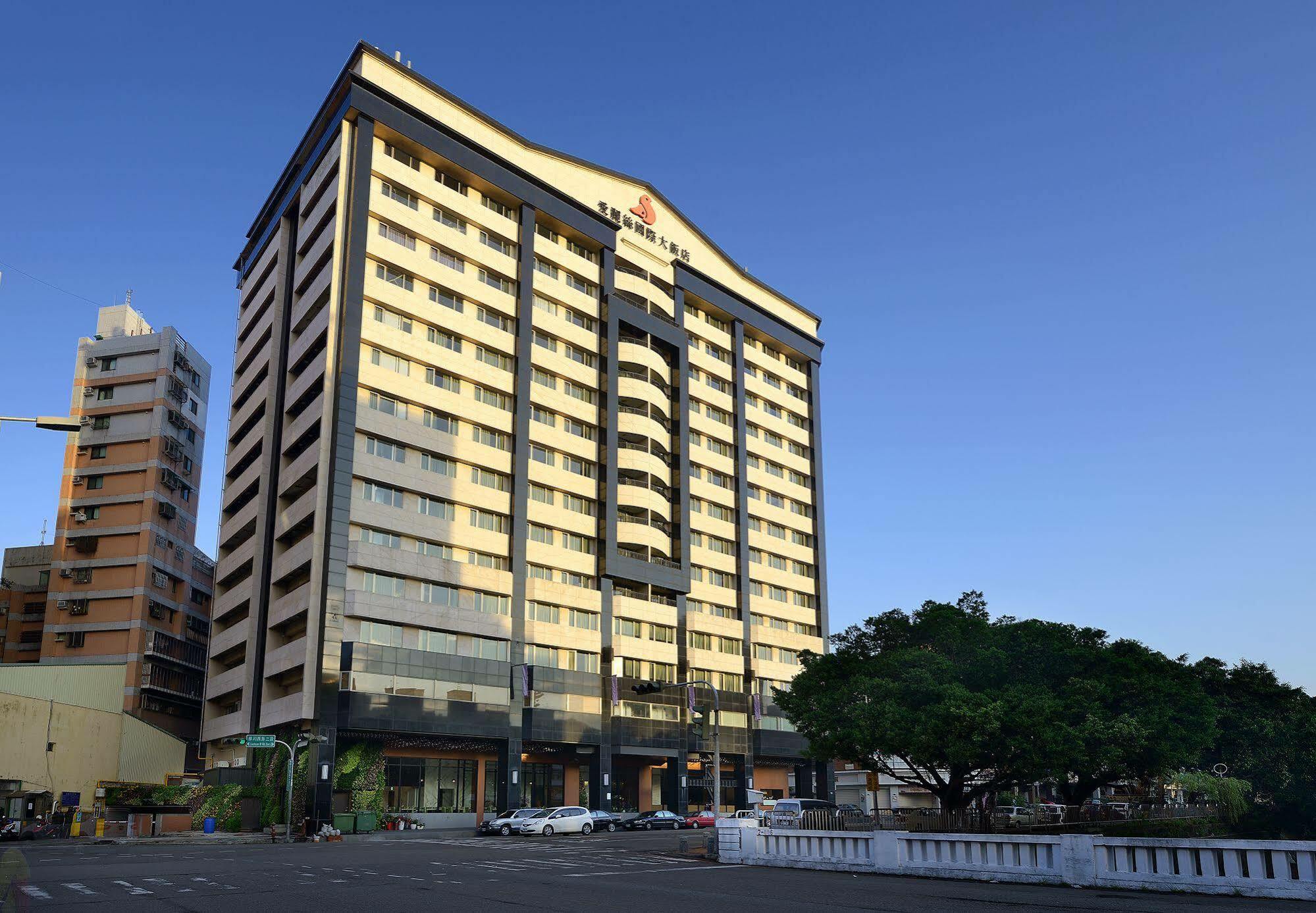 Aeris International Hotel Tajcshung Kültér fotó